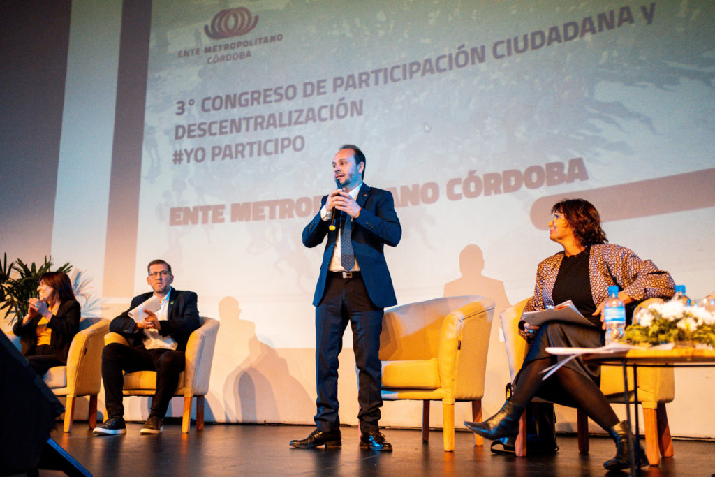 EL ENTE METROPOLITANO PRESENTE EN EL CONGRESO DE PARTICIPACIÓN CIUDADANA Y DESCENTRALIZACIÓN